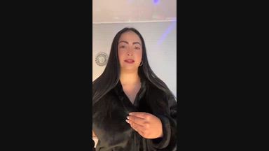 These heavy boobs are only there for you to use 💥