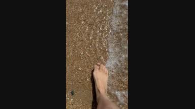 BEACH VIBE
