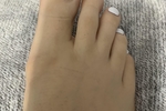 Nails white