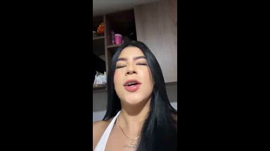 MASTURBATING HIDDEN IN THE BATHROOM 😈