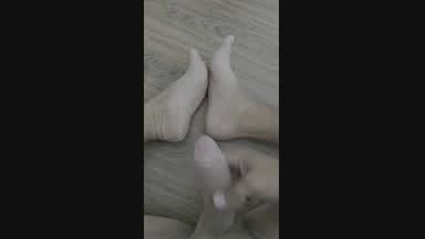 Cum on feet