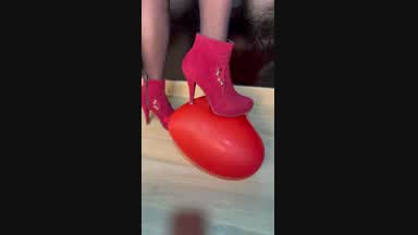 Treading your heart 👠💖