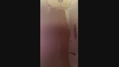 Shower plug and vibrate