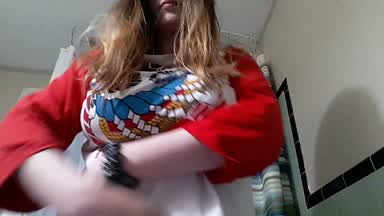 Underboob!