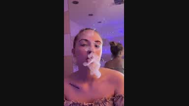 sexy smoke