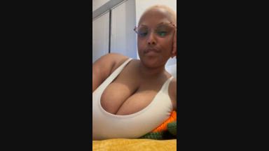 naomigiirl6 — Intense Nipple Tease