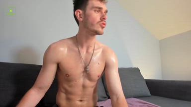 Shiny Flexing 💦