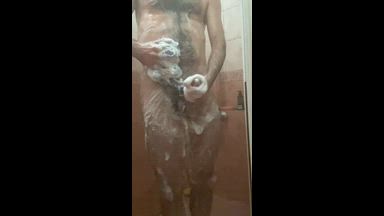 🚿 My first SHOWER video!