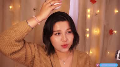 CRACKING AN EGG ON MY HEAD (special video!!)
