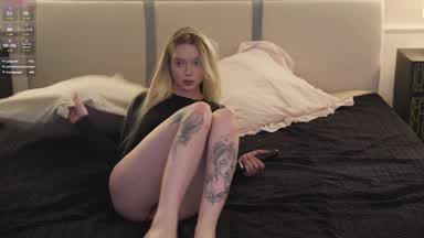 Cassy cumshow with domi, oil massage ass