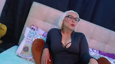 💖HERE IS YOUR BEAUTIFUL WOMAN💖