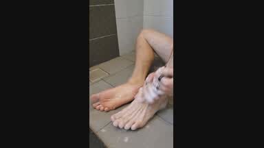 SOAPY FEET VIDEO