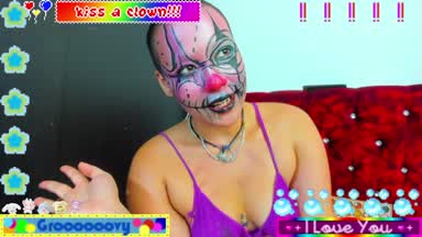 1 SPOOKY DAY🦊˚◡̈⁺🍁º·🍂 ✩CLOWN