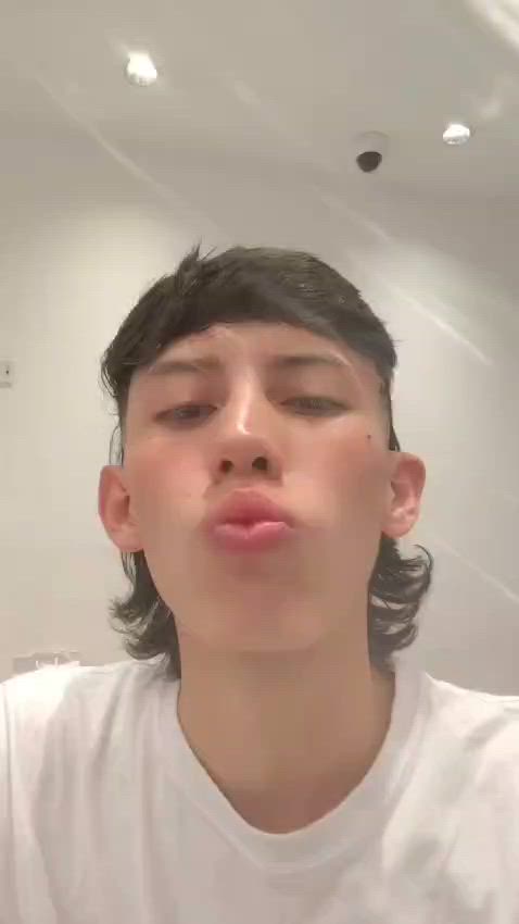🥰