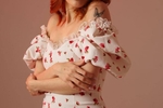 <3