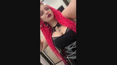 Adore my latex on me, hear it sound