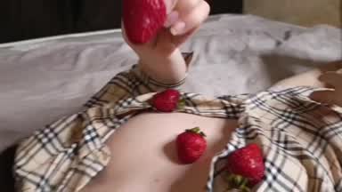 strawberries girl