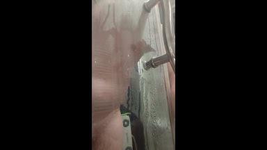 Shower with dildo in mi ass