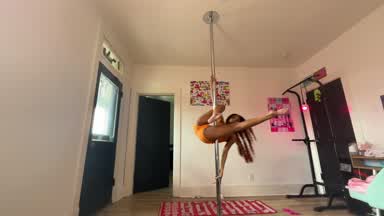 dani pole dancing lol