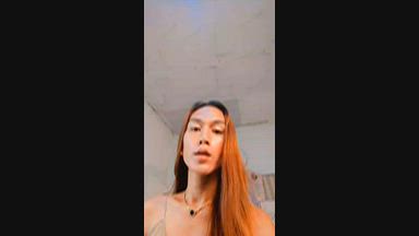 Chloe webcam
