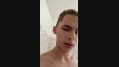 SHOWER NAKED