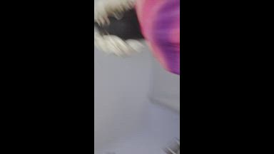 Hi