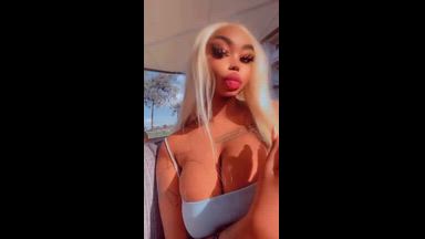 HOT girl ssshhh
