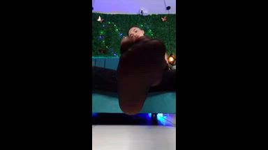 come lick my feet