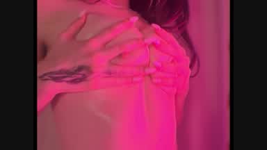 Hot Twerk n Bouce boobies )
