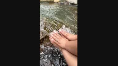 Wet feet waiting for you to cum 💦🍃