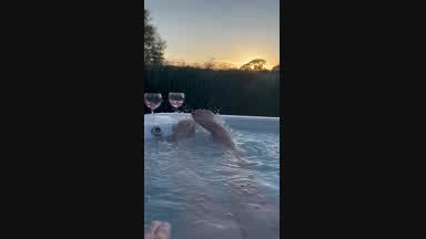 Feet and hot tubs