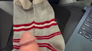 CUM on Daddy’s socks