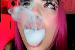 luna smoking
