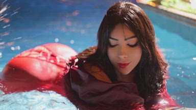 Dive in with me… this video comes with an extra do