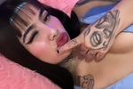 kiss