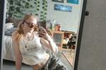 mia โ Five frames of fun, feeling fantastic and flirty