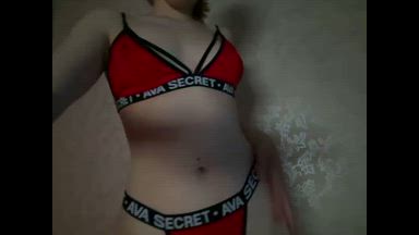 Oil on my ass and play with pussy