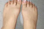 Olivia's feet