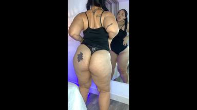 dahlia 💜 live Chaturbate webcam gallery thumbnail