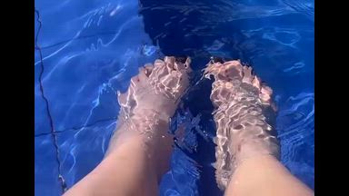 clean feet