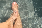 feet