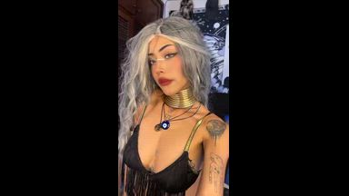 <33
