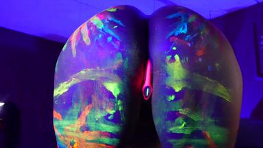 Neon show💚