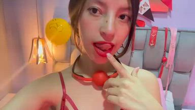 nami — How do you think the color red looks on me?💖👀
