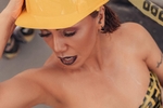 cosplayer builder sexy !!