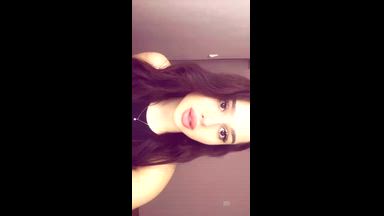 My eyes close up👀