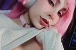 Pink hair 🥵Nudes