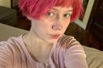 Lara pink hair
