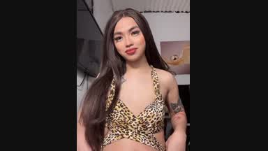zoe - follow me loveyou live Chaturbate webcam gallery thumbnail