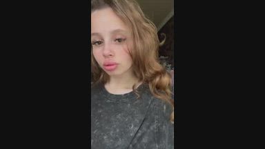 ^-^